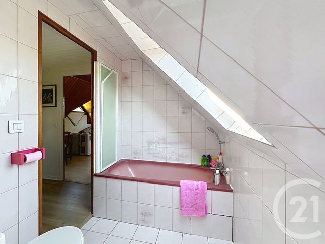 maison à vendre - 7 pièces - 188.75 m2 - CHARBONNIERES LES BAINS - 69 - RHONE-ALPES - Century 21 Hestia Ldi